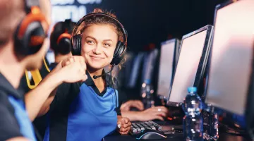 ESPORTS: Video spēļu fenomens, kas diktēs noteikumus nākotnē